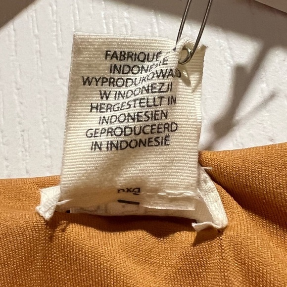 New with tags!!!  Ultra Soft and comfortable mustard color dress size XS - Picture 10 of 11